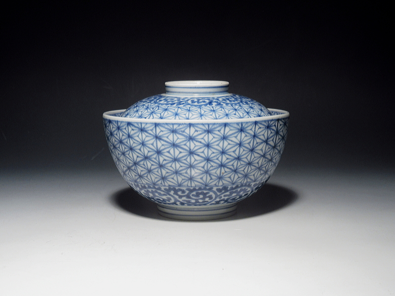 江戸時代m古伊万里染付蛸唐草蓋茶碗9客 蓋無木箱付13㎝Y2-0702③E135 江戸時代m古伊万里染付蛸唐草蓋茶碗9客 蓋無木箱付13㎝Y2-0702③E135