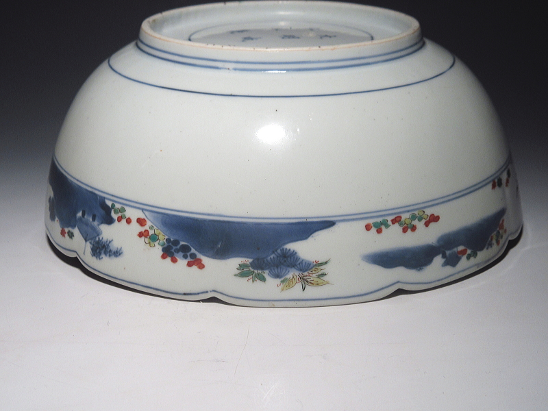 古伊万里　柿右衛門　蝶草花文　輪花鉢【延宝】