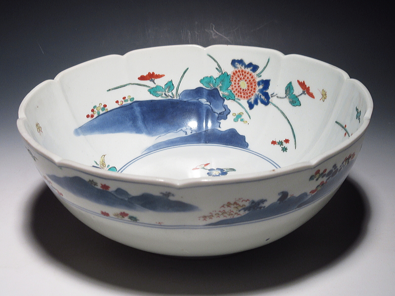 古伊万里　柿右衛門　蝶草花文　輪花鉢【延宝】