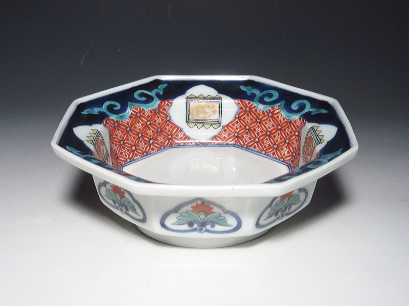 古伊万里　元禄色絵　窓絵七宝文　面取鉢【元禄】