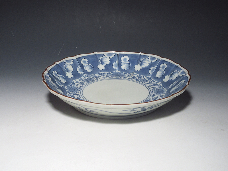 古伊万里　藍柿右衛門　雪輪花唐草文　六寸五分皿【元禄】