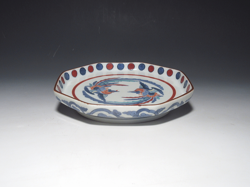 古伊万里　柿右衛門　赤玉青玉鳳凰文　面取皿【延宝】