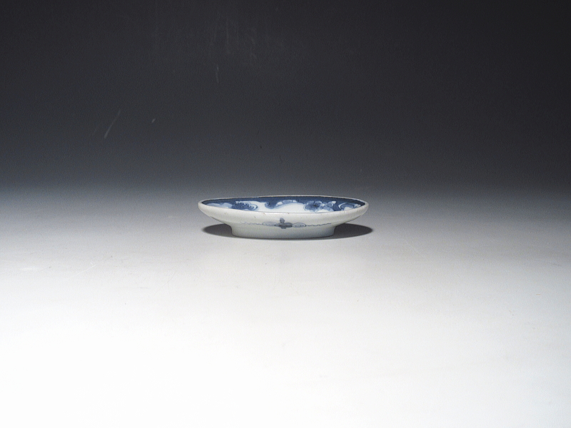 古伊万里　染付　桜花流水文　楕円形豆皿【享保】その２