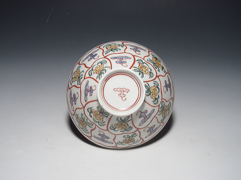古伊万里　色絵　霊芝捻花文　蓋茶碗【明和～寛政】