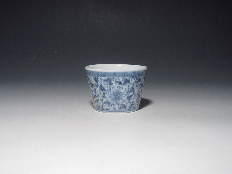 古伊万里　元禄染付　花唐草文　小猪口【元禄】