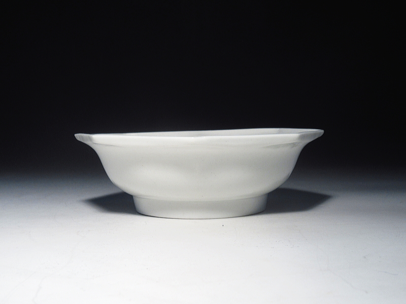 古伊万里　柿右衛門　籬桐葉文　八角面取小鉢【延宝】