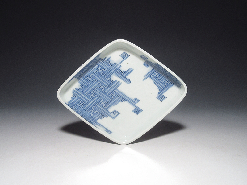 古伊万里　藍柿右衛門　紗綾文　菱形変形皿【延宝～元禄】