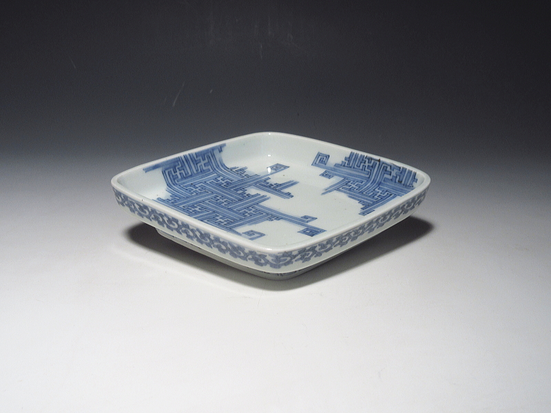 古伊万里 藍柿右衛門 紗綾文 菱形変形皿【延宝~元禄】