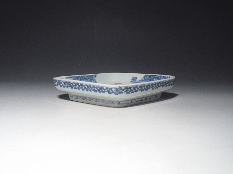 古伊万里 藍柿右衛門 紗綾文 菱形変形皿【延宝~元禄】