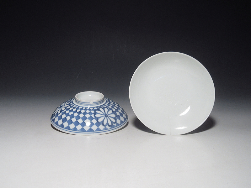 古伊万里　染付　菊花市松文　蓋茶碗　５客組【元禄～享保】