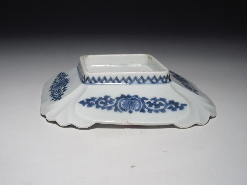 古伊万里　柿右衛門　牡丹鳳凰文　菱形変形皿【延宝】