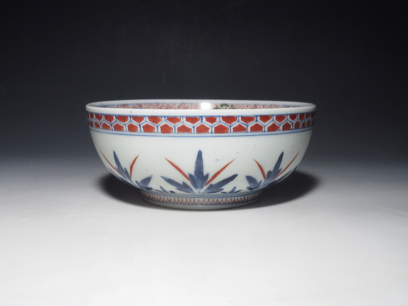 古伊万里　金襴手　団龍草花文　丸鉢【元禄】