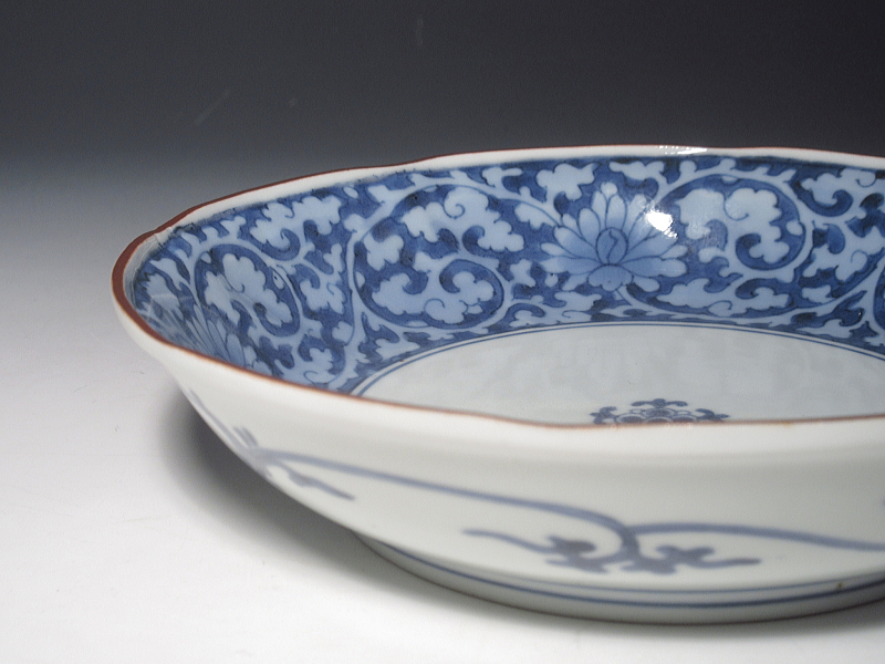 古伊万里　藍柿右衛門　薄瑠璃抜き　花蛸唐草文　六寸皿【延宝～元禄】その１