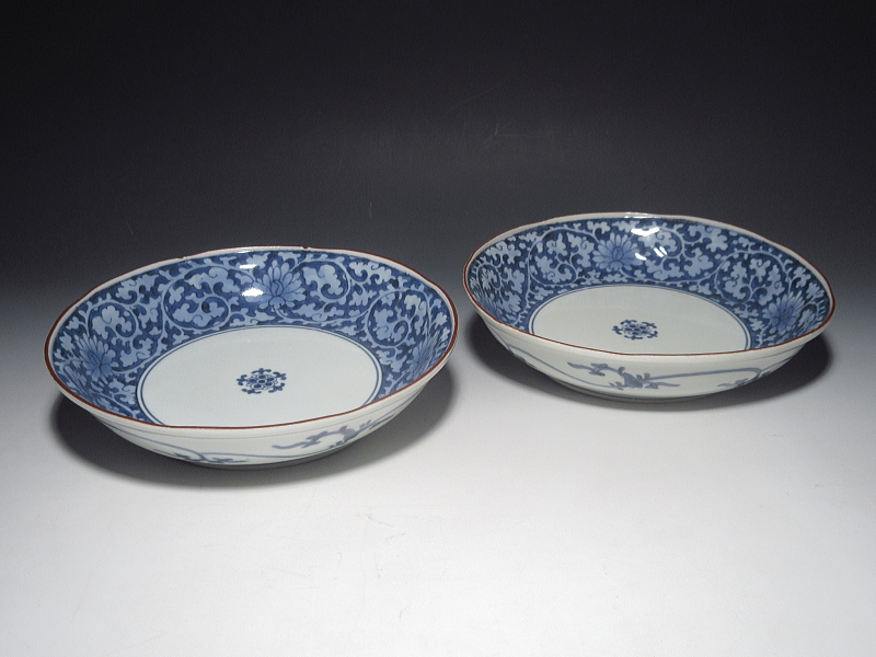 古伊万里　藍柿右衛門　薄瑠璃抜き　花蛸唐草文　六寸皿【延宝～元禄】その１