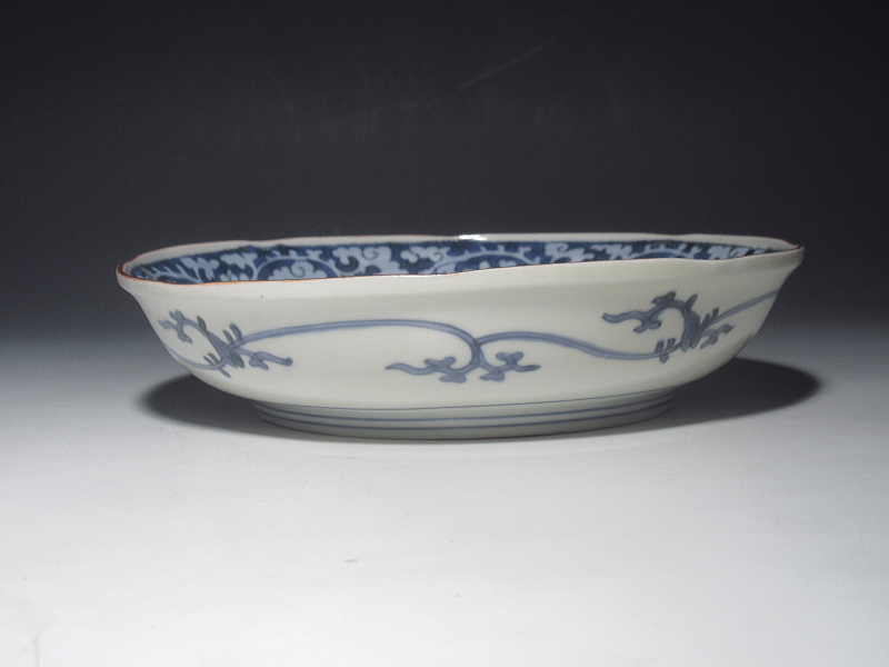 古伊万里　藍柿右衛門　薄瑠璃抜き　花蛸唐草文　六寸皿【延宝～元禄】その２