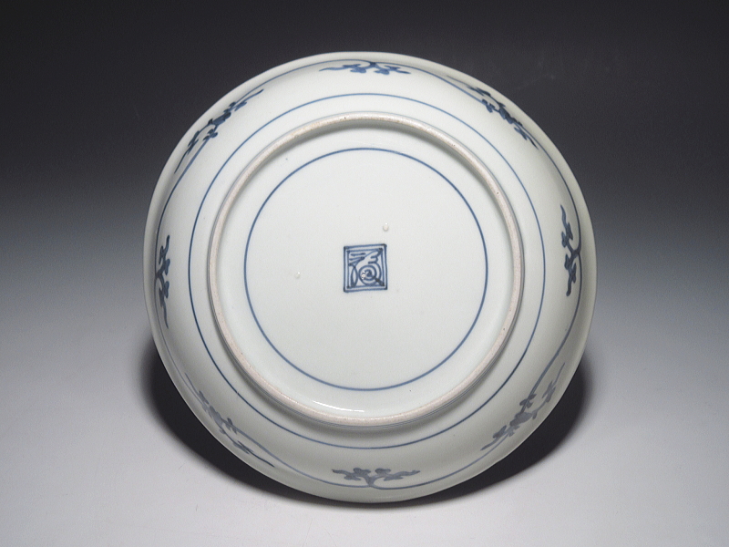 古伊万里　藍柿右衛門　薄瑠璃抜き　花蛸唐草文　六寸皿【延宝～元禄】その２