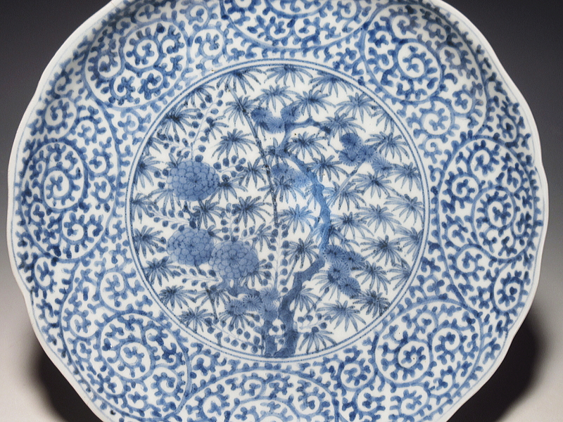 古伊万里　染付　両面蛸唐草文　七寸強皿【享保～宝暦】その１