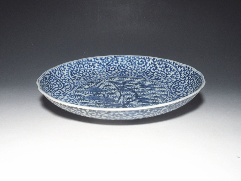 古伊万里　染付　両面蛸唐草文　七寸強皿【享保～宝暦】その１