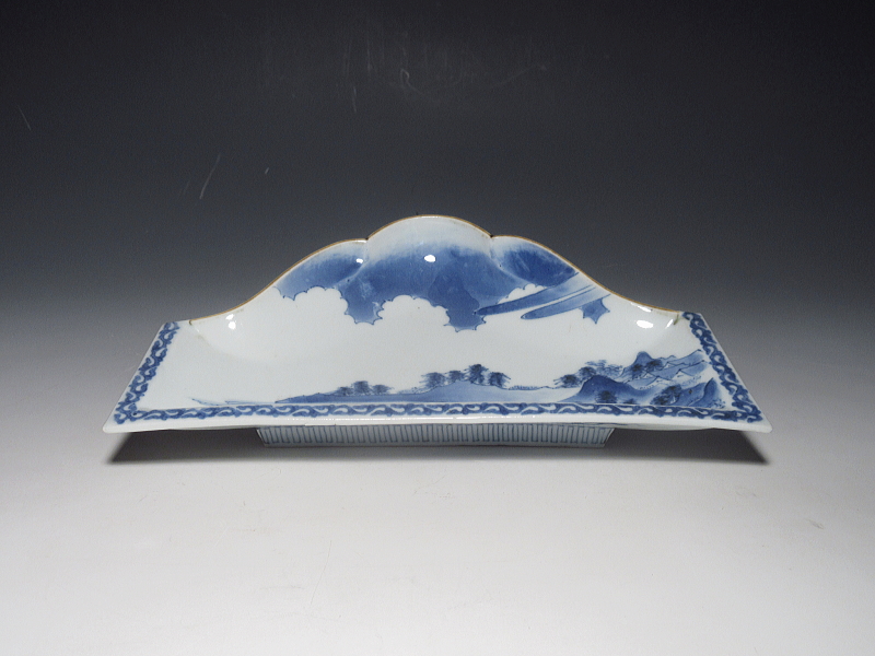 古伊万里　藍柿右衛門　山水文　富士山形変形皿【延宝】