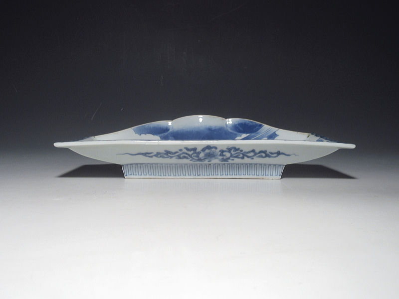 古伊万里　藍柿右衛門　山水文　富士山形変形皿【延宝】