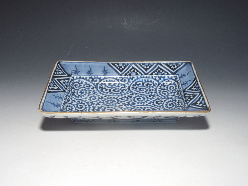 古伊万里　染付　全面蛸唐草文　角皿【宝暦～明和】その２