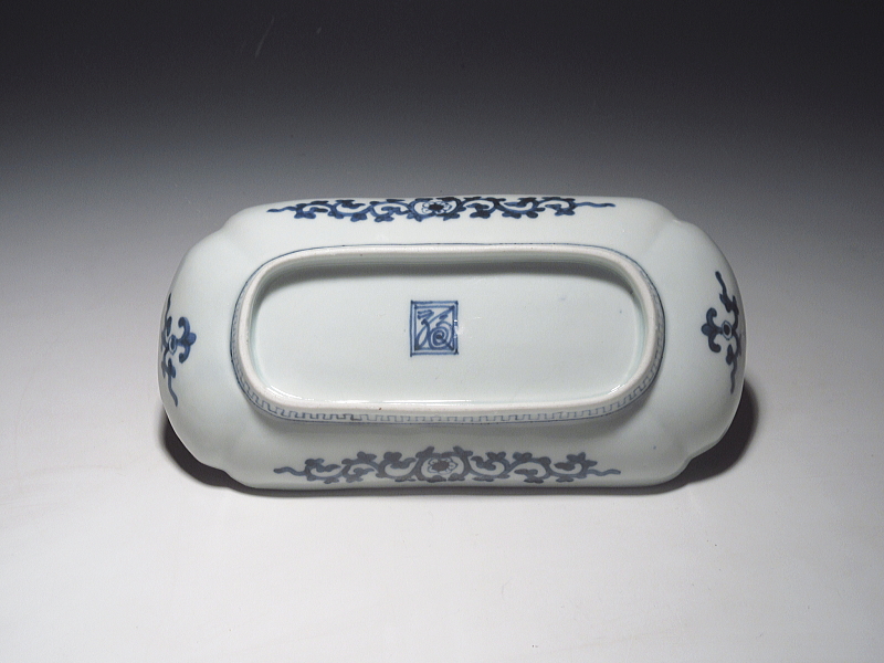古伊万里　染付　桜花流水蛸唐草文　長皿【元禄】