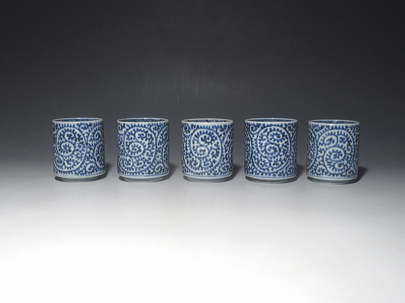 古伊万里　染付　全面蛸唐草文　のぞき猪口　５客組【宝暦】