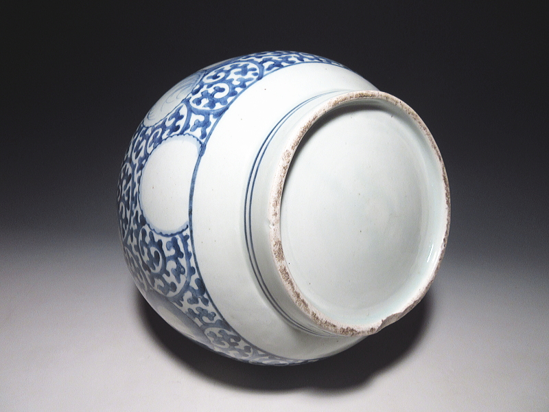 古伊万里 染付 雪輪蛸唐草文 大徳利【元禄~享保】