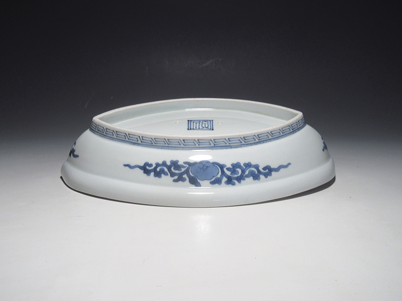 古伊万里　藍柿右衛門　宝尽くし鳳凰文　木瓜形皿【延宝】