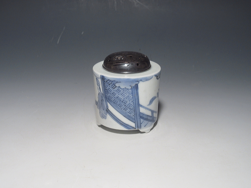 古伊万里　藍柿右衛門　芭蕉人物文　銀火屋香炉【元禄】