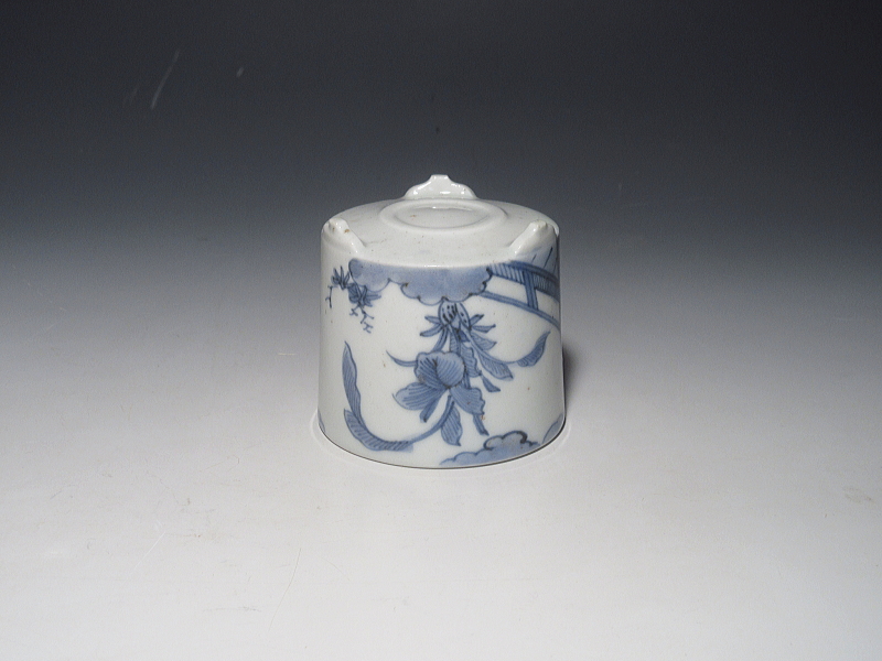 古伊万里　藍柿右衛門　芭蕉人物文　銀火屋香炉【元禄】